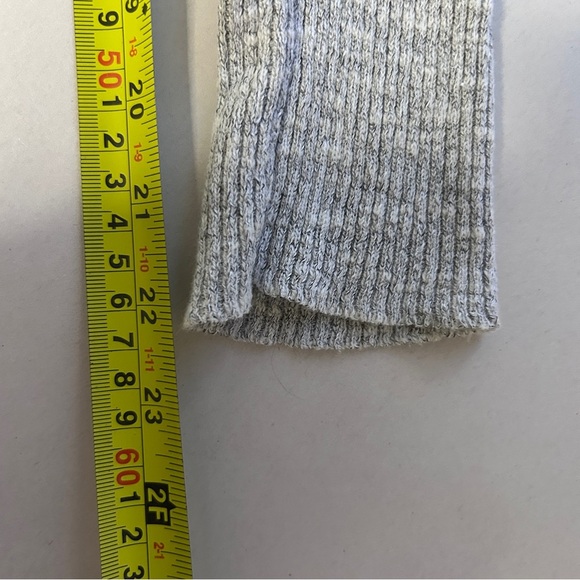 Free People Gray Crewneck Women's Size Small Linen Blend Loose Knit Sweater - Picture 15 of 15